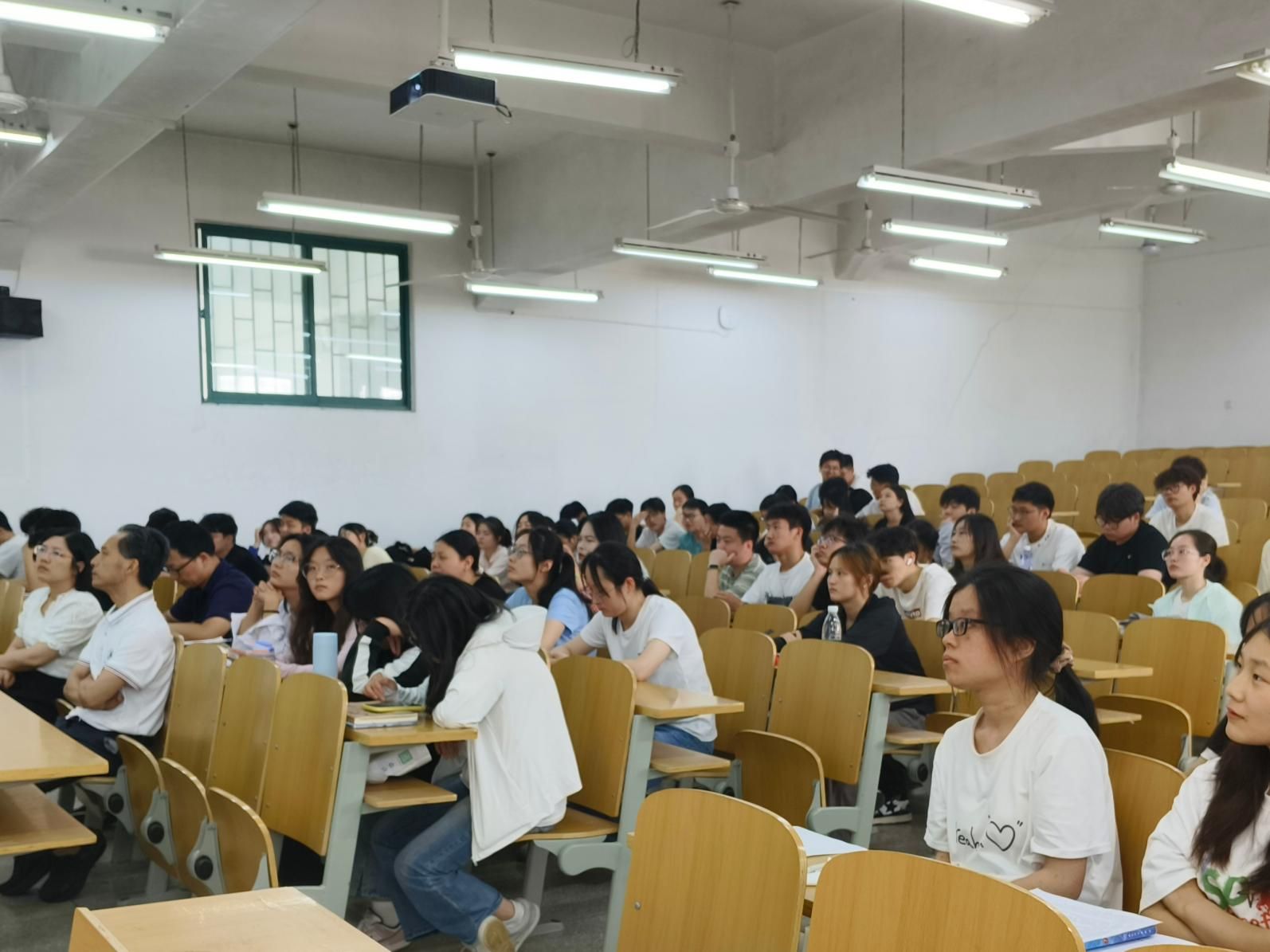 de59507447a81c85124fadaee60a491b