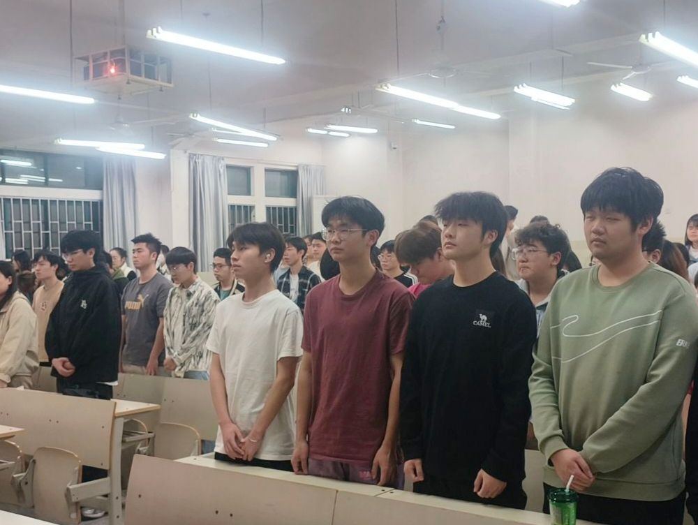 2da6db30141543a81e9be585c31e6537